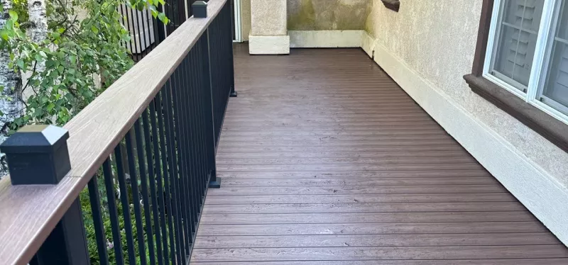 deck-3-69b81f6b27184