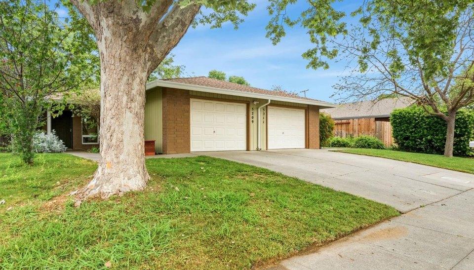 Single-family home exterior remodeling in Davis