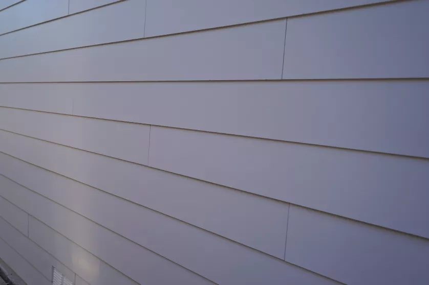 James Hardie smooth siding installed on Sacramento home exterior.