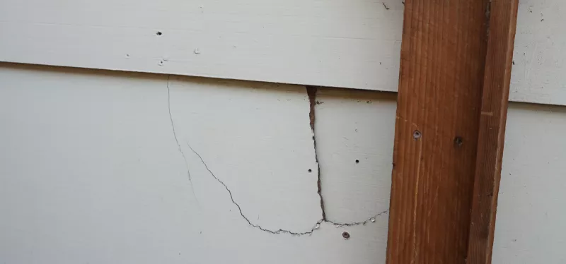 Icon representing targeted siding repairs, trim replacement, fascia restoration, and sheathing correction